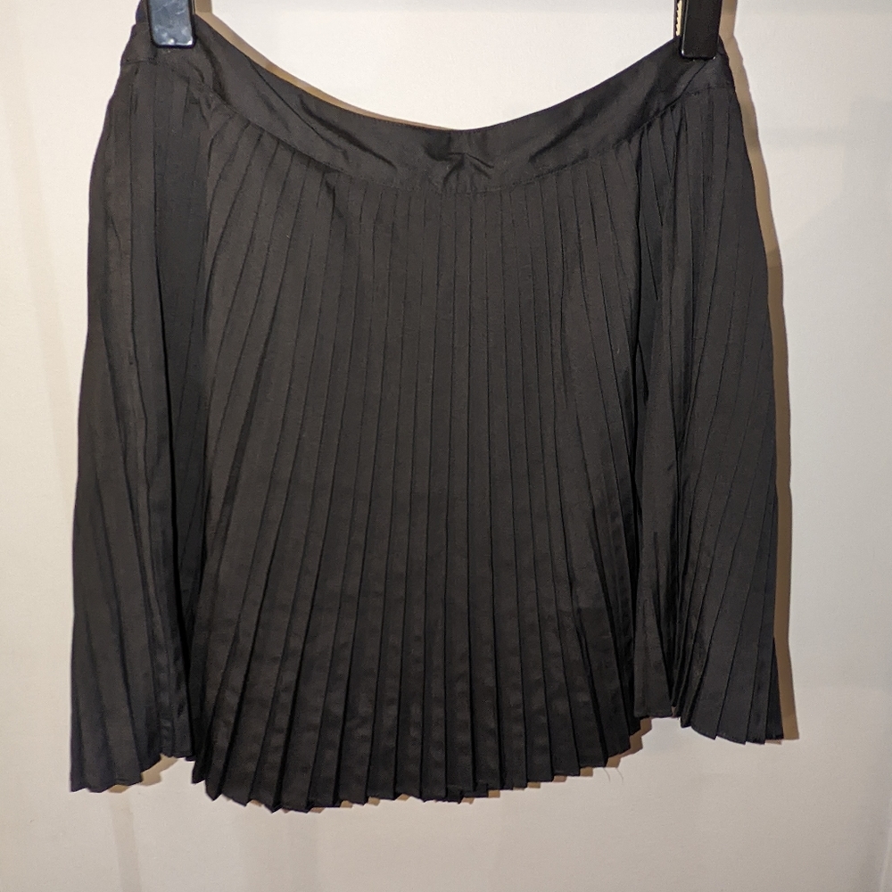 H&M - Picture 2 of 3